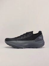 Black / Cloud