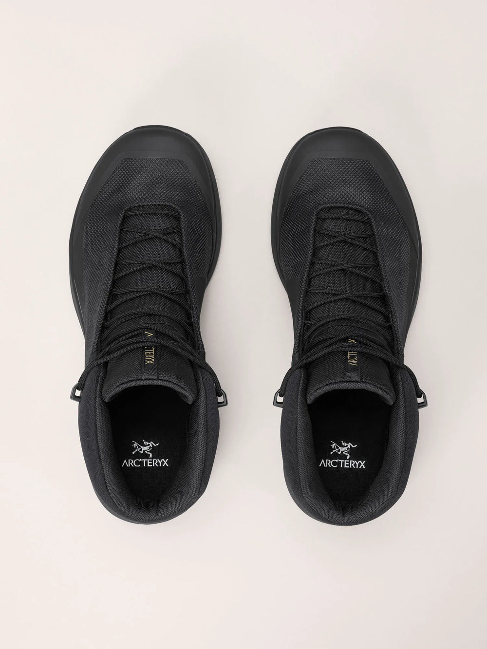 Black / Black