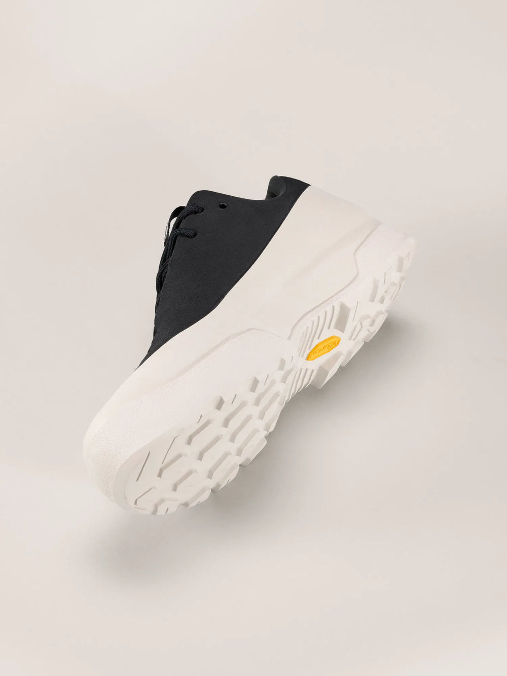 Black / Arctic Silk